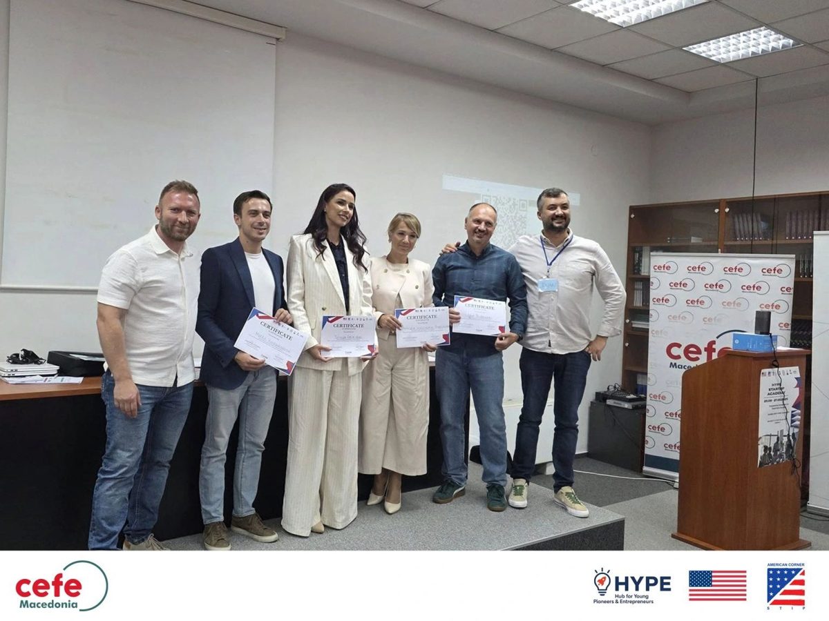 Silvija Gelevski with a certified trainer group at a startup academy.